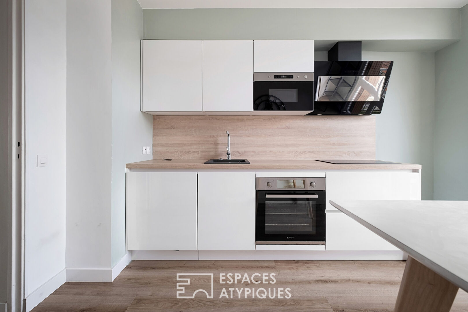 Renovated apartment with open view and balcony