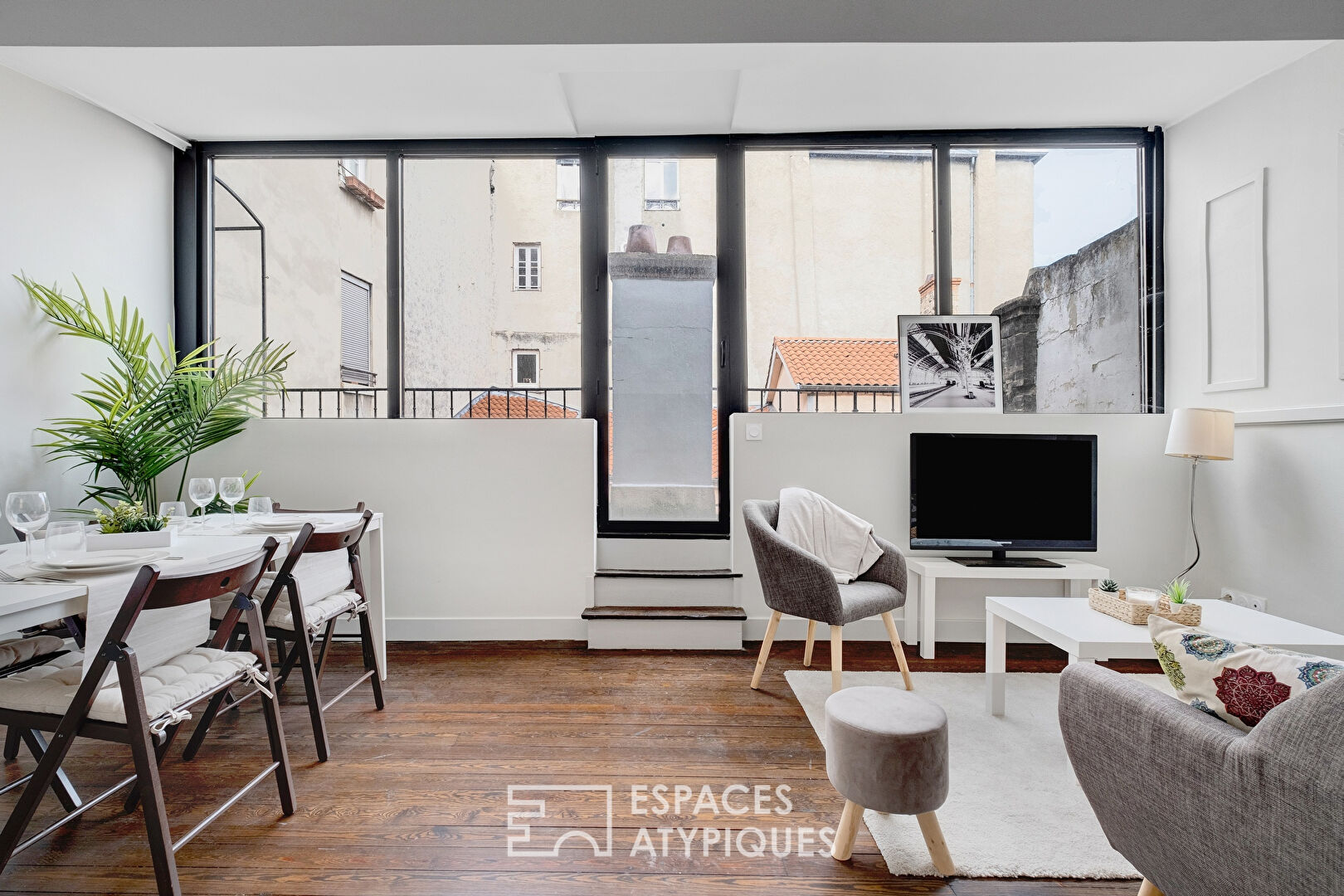 Appartement T3 mansardé en dernier étage avec balcon