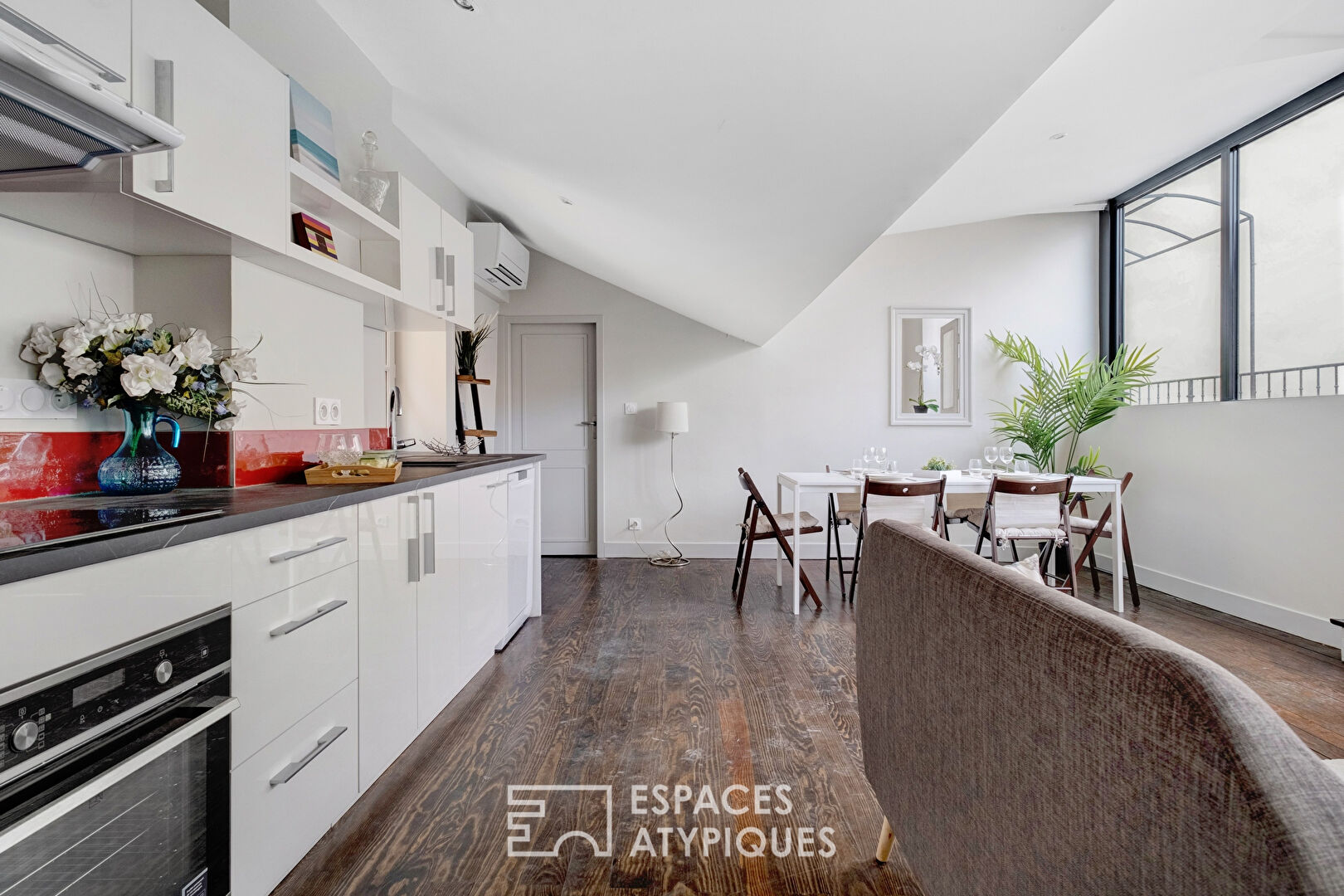 Appartement T3 mansardé en dernier étage avec balcon