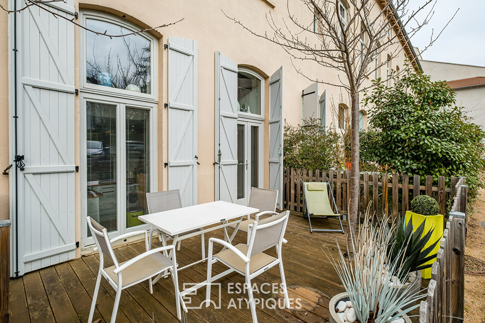 Ground floor duplex in a former convent
