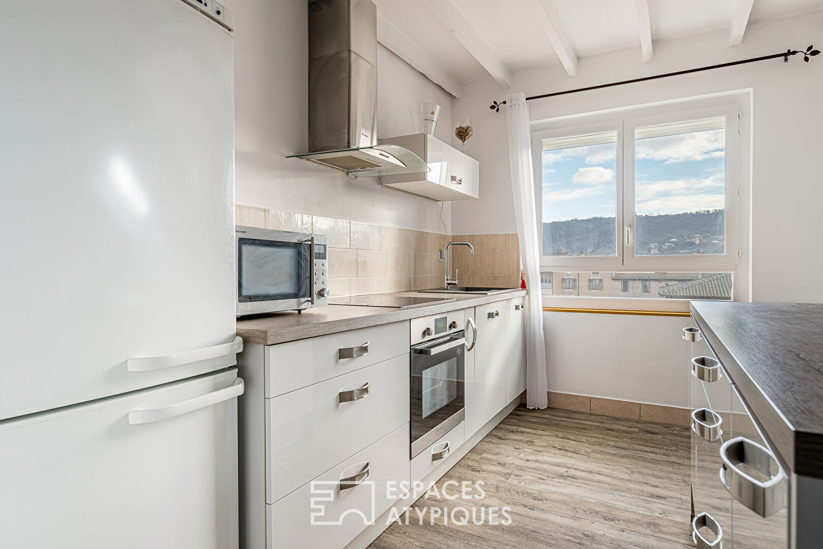 Old apartment on the top floor in the heart of the village