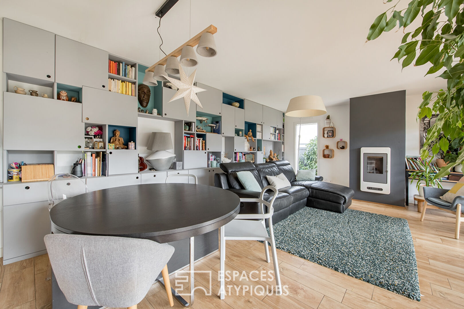 Maison contemporaine avec jardin