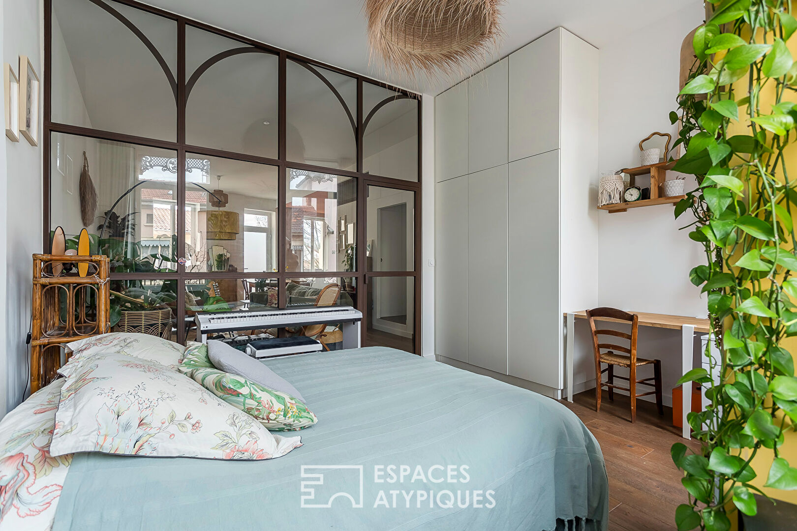 Appartement rénové avec goût à métro Valmy
