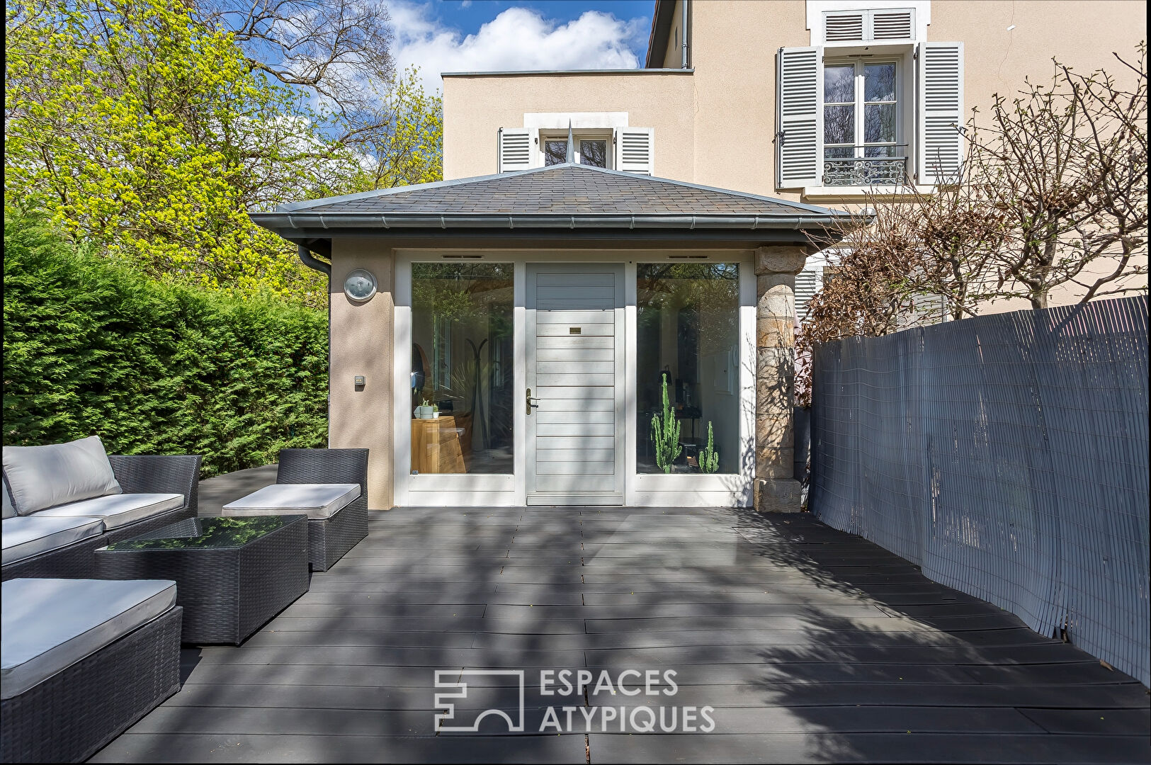 Duplex rénové avec jardin