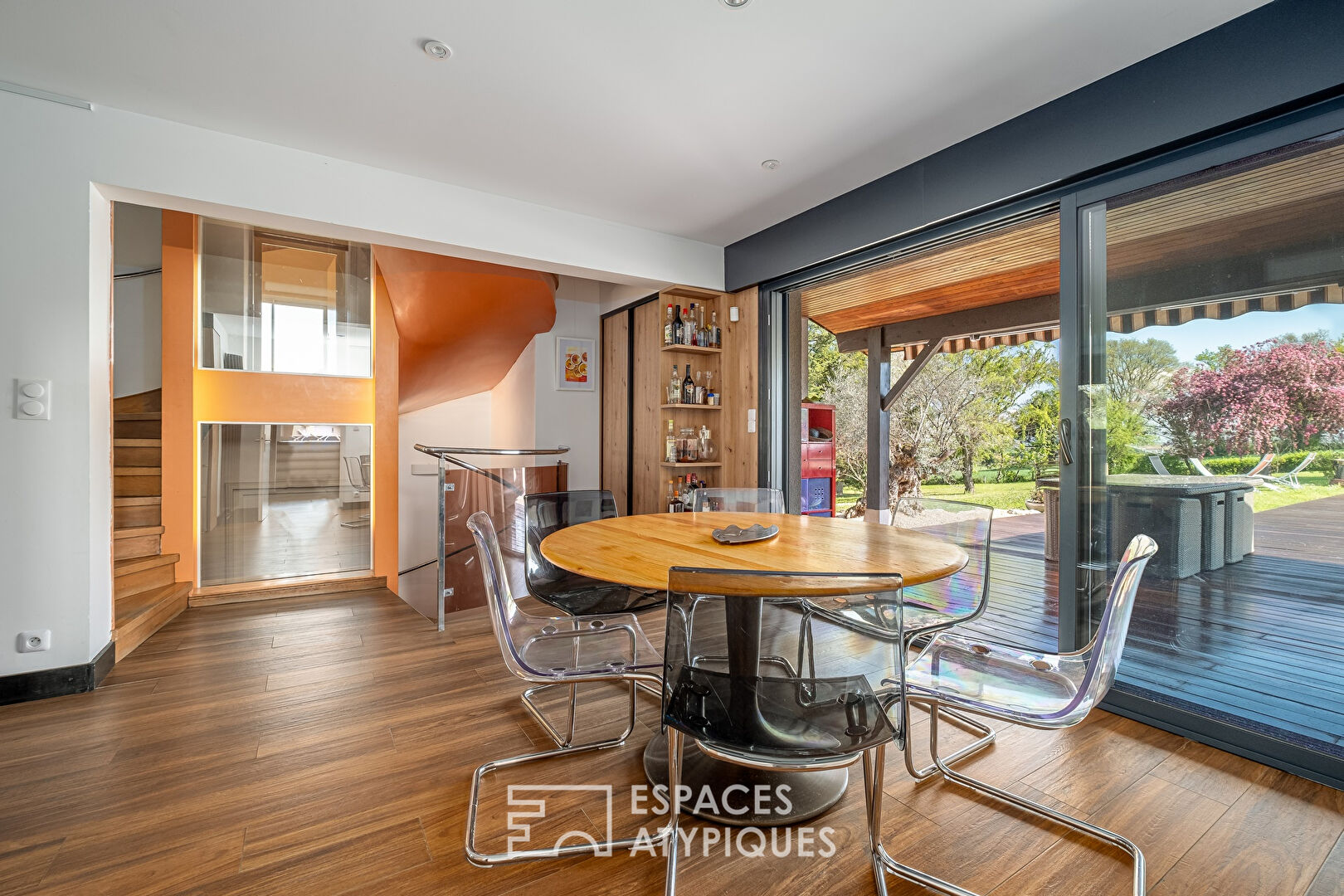 Maison rénovée avec piscine