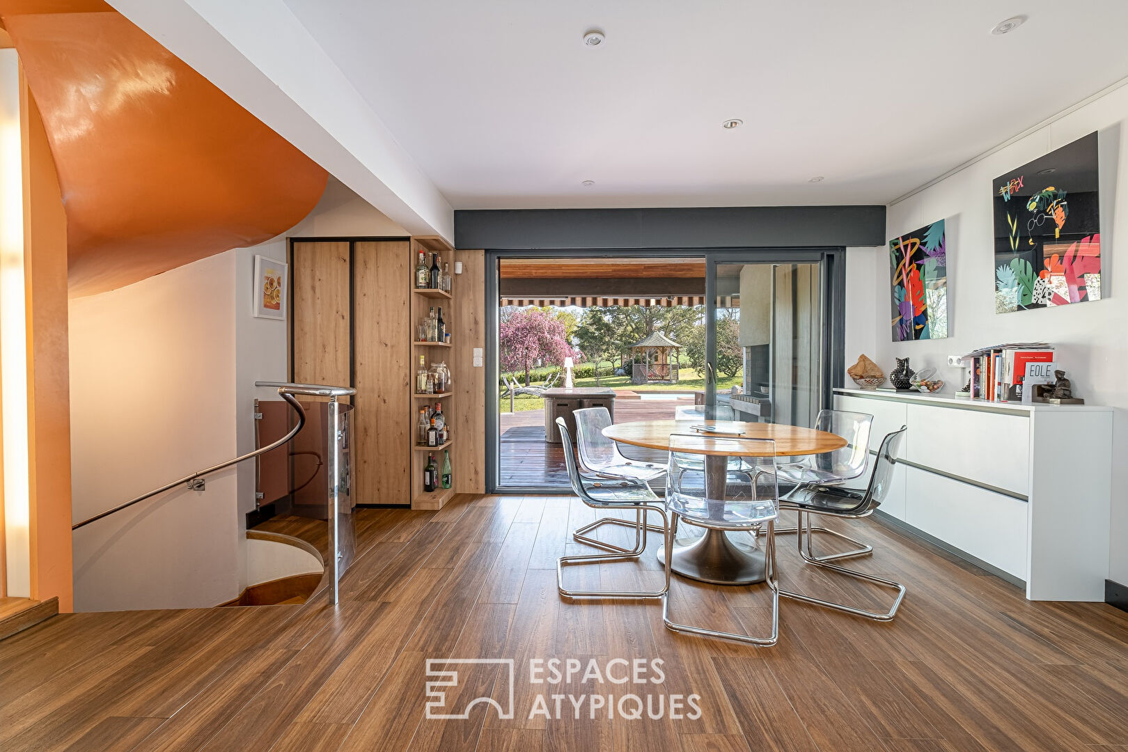 Maison rénovée avec piscine