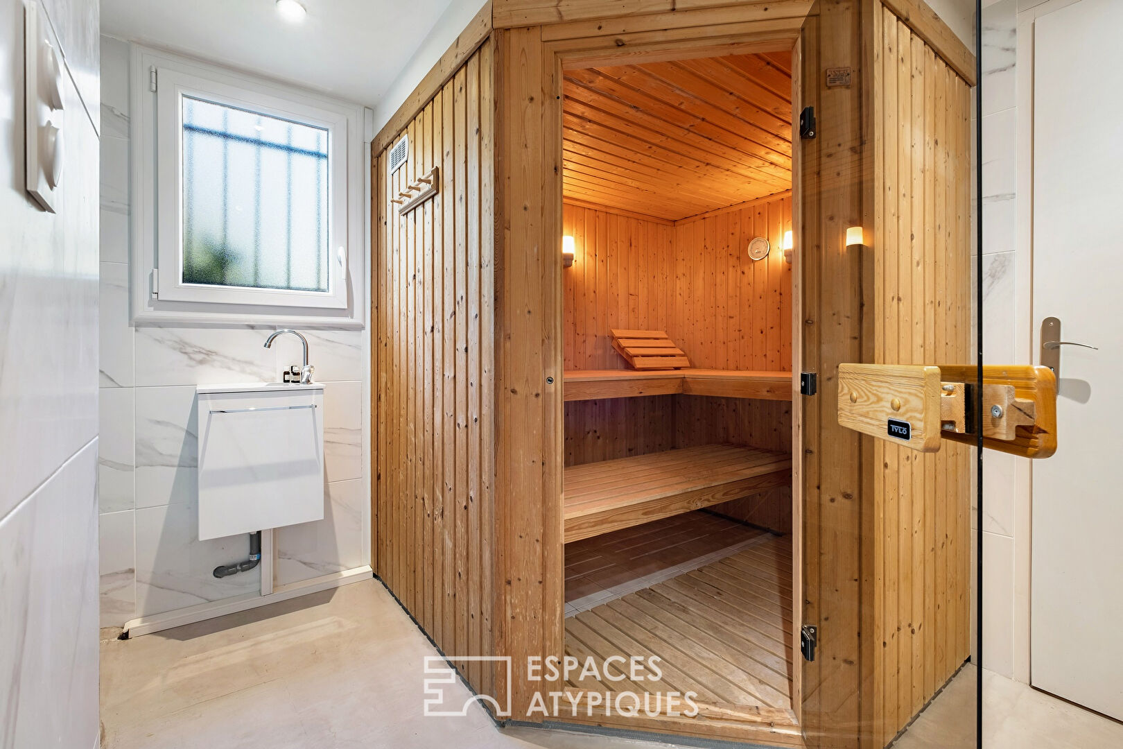 Maison rénovée avec piscine