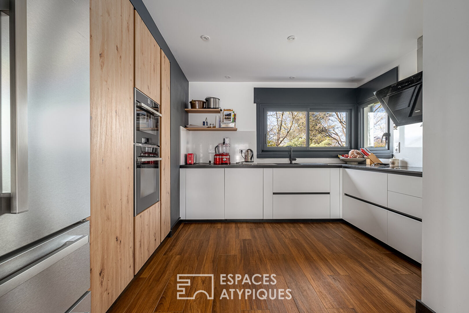 Maison rénovée avec piscine