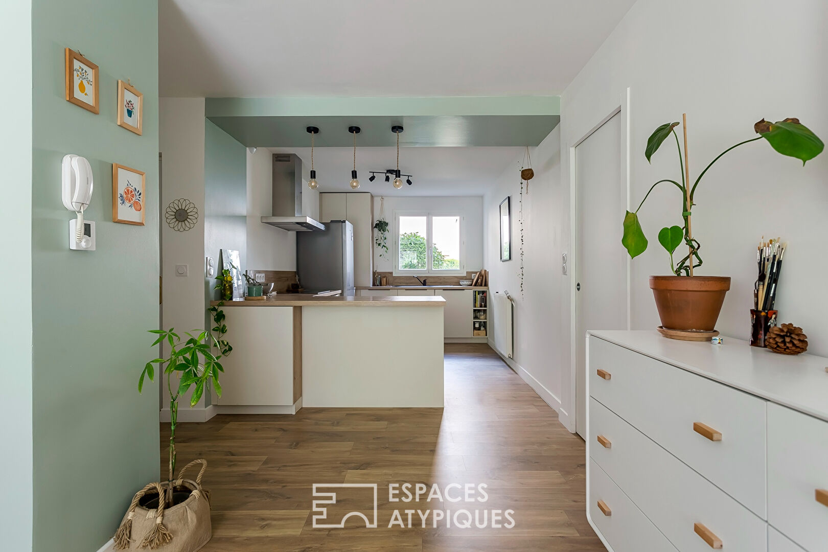 Comme une maison de ville avec terrasse et jardin dans le 8ème à Lyon