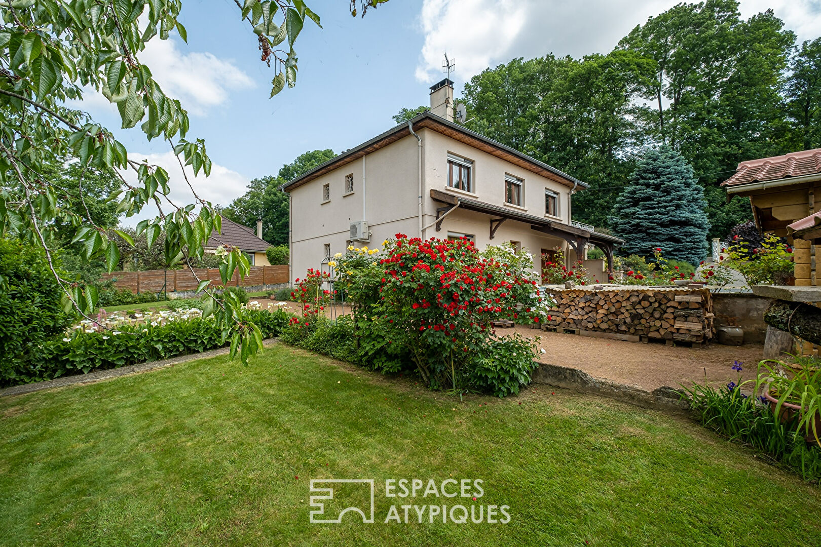 Maison avec jardin au coeur du village