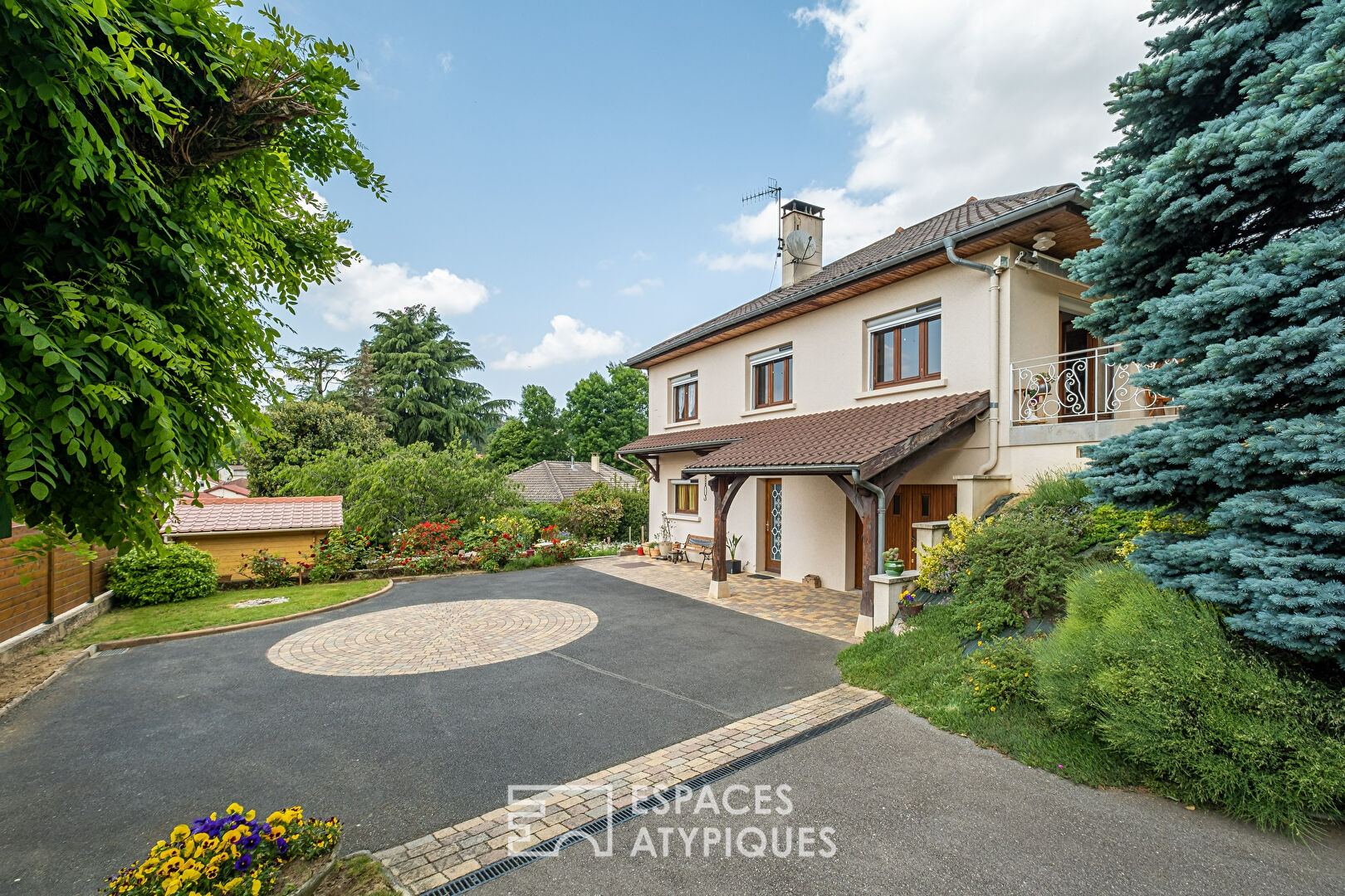 Maison avec jardin au coeur du village