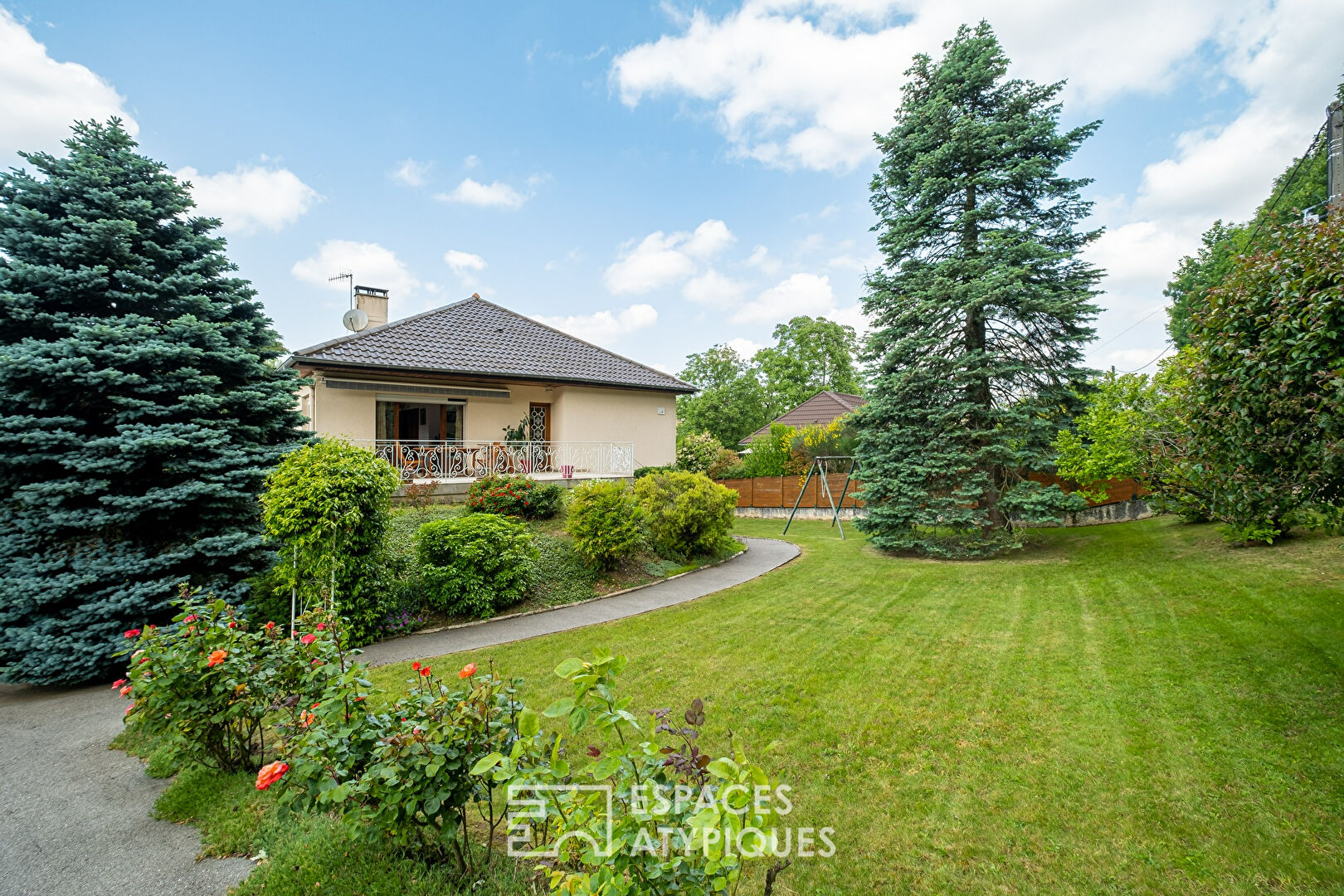 Maison avec jardin au coeur du village