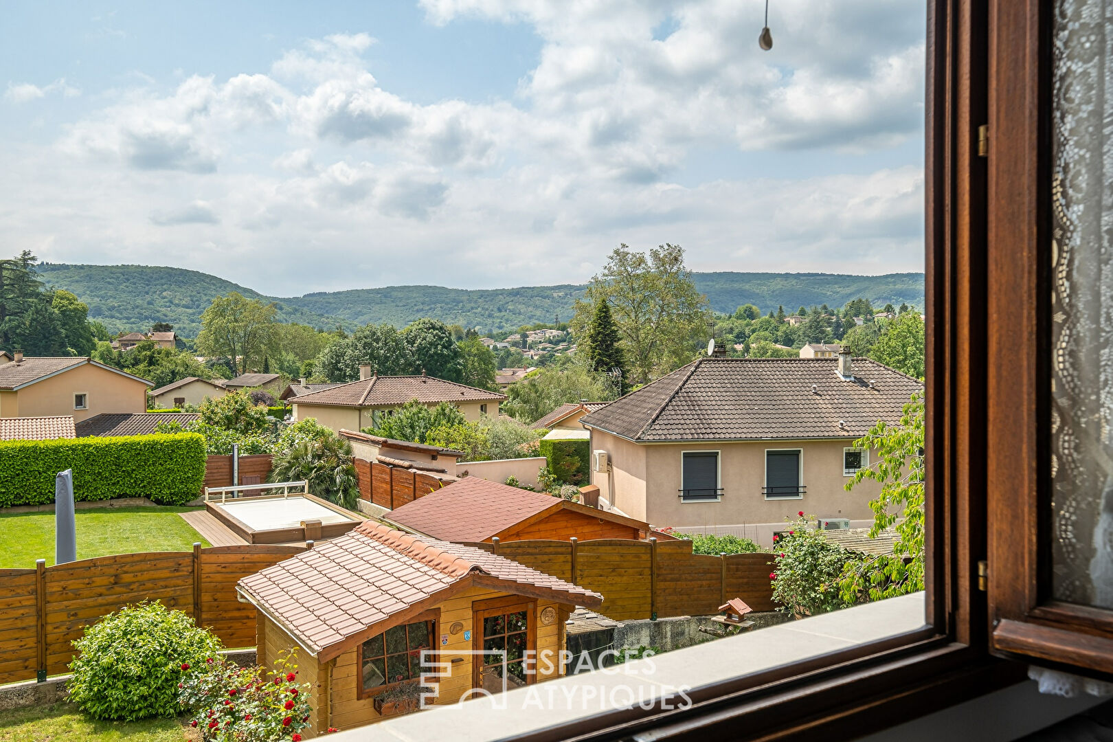 Maison avec jardin au coeur du village