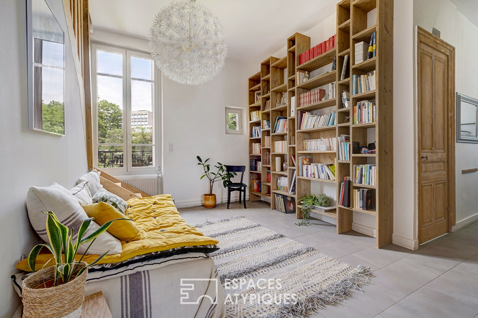 Duplex avec jardin dans une ancienne bâtisse