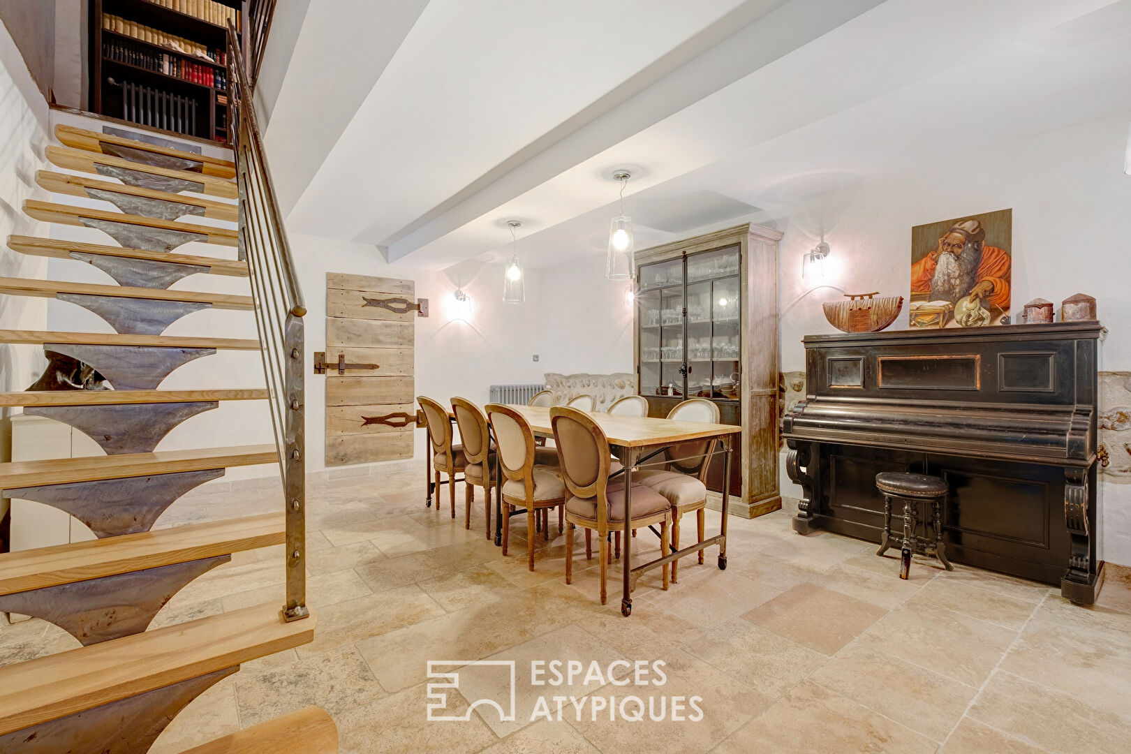 Charming renovated country house with swimming pool