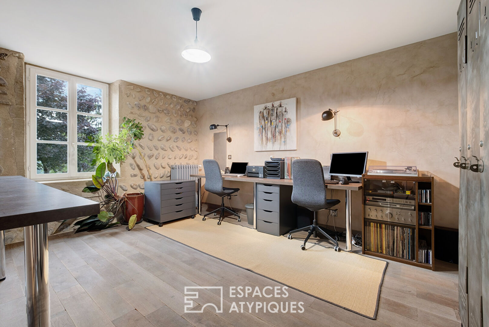 Charming renovated country house with swimming pool