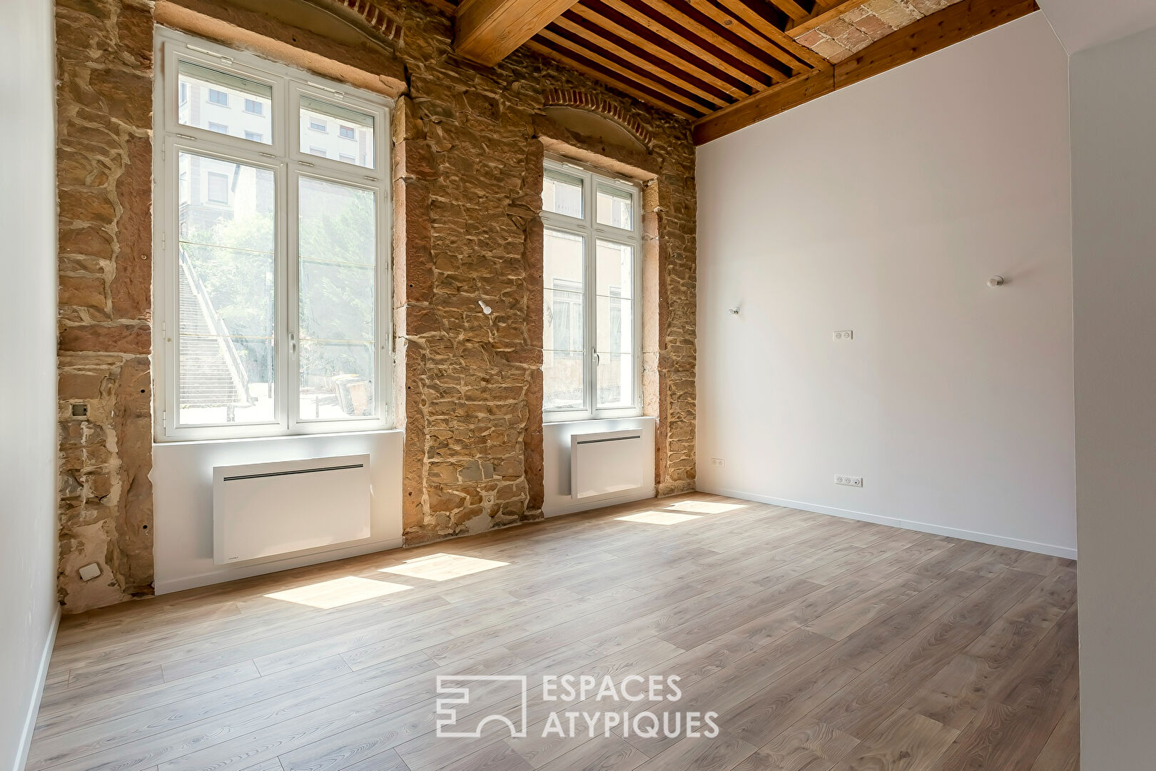 Completely renovated duplex