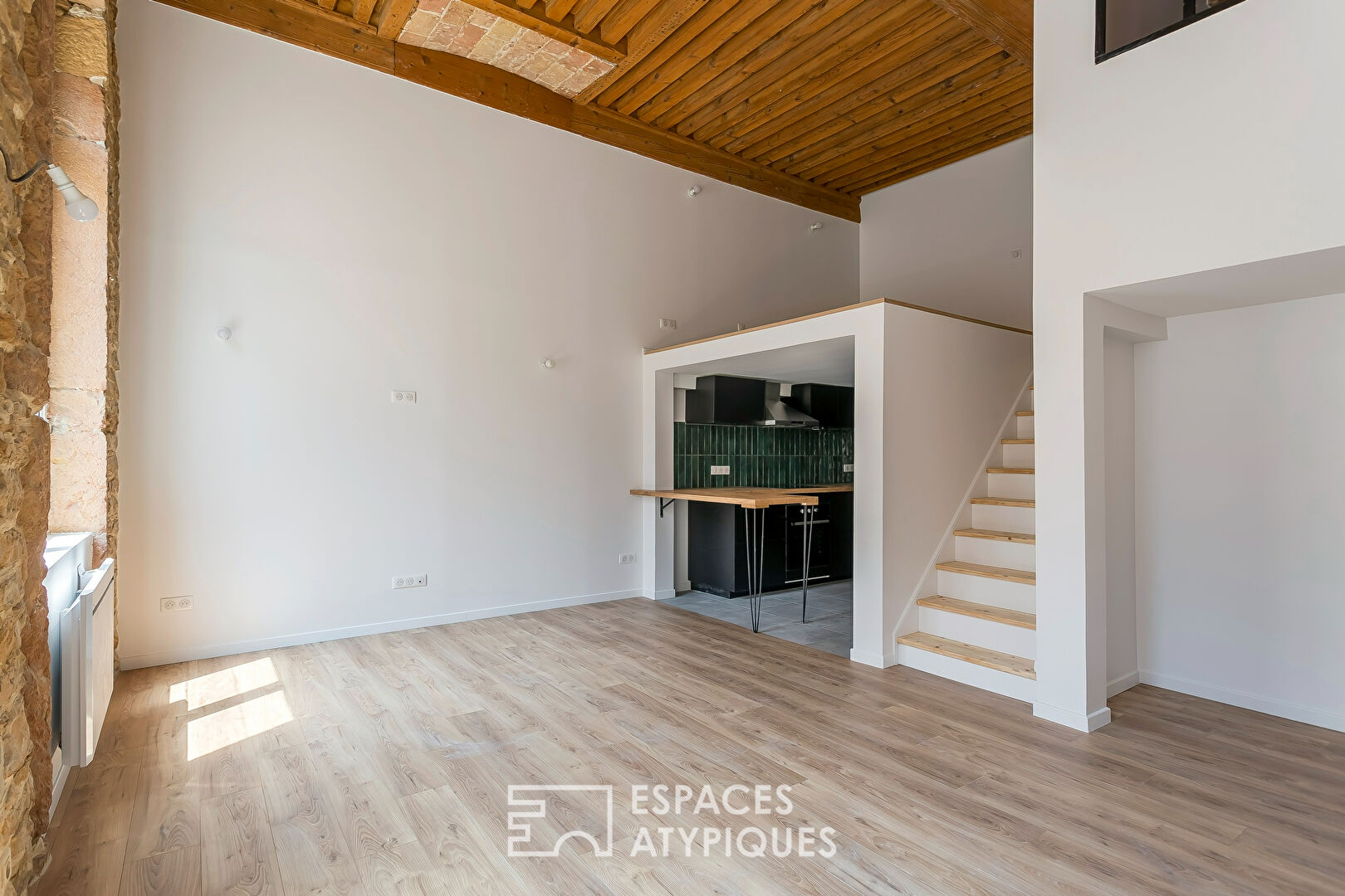 Completely renovated duplex