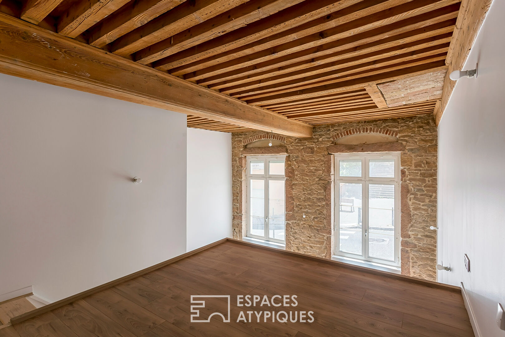 Completely renovated duplex