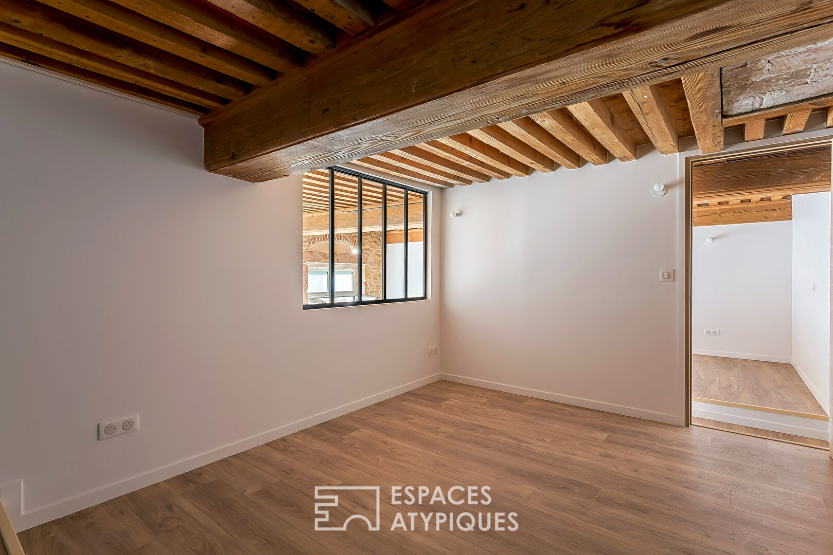 Completely renovated duplex