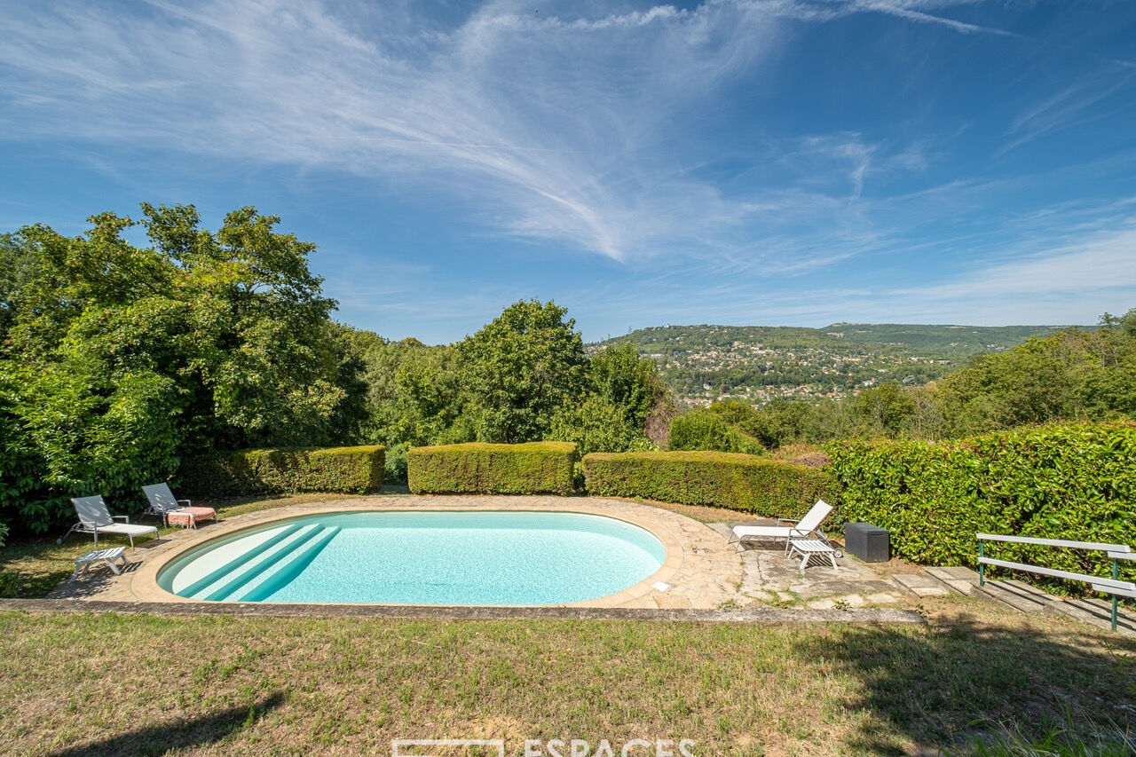 Maison de 1930 avec piscine et vue imprenable