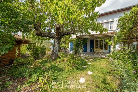 Quiet house with outbuilding