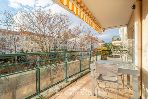 Apartment with terrace Bachut sector