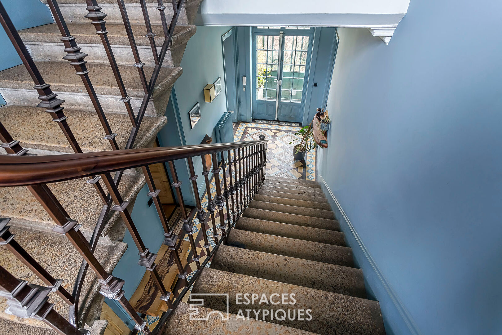 Maison de caractère aux très beaux volumes dans Lyon