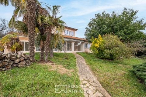 Villa avec piscine située à La Fouillouse ( Saint – Priest )