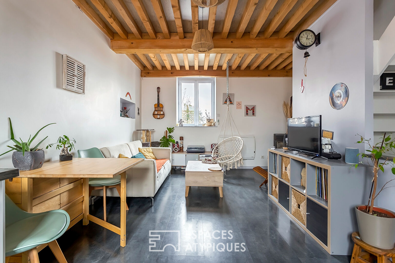 Charming townhouse with garage