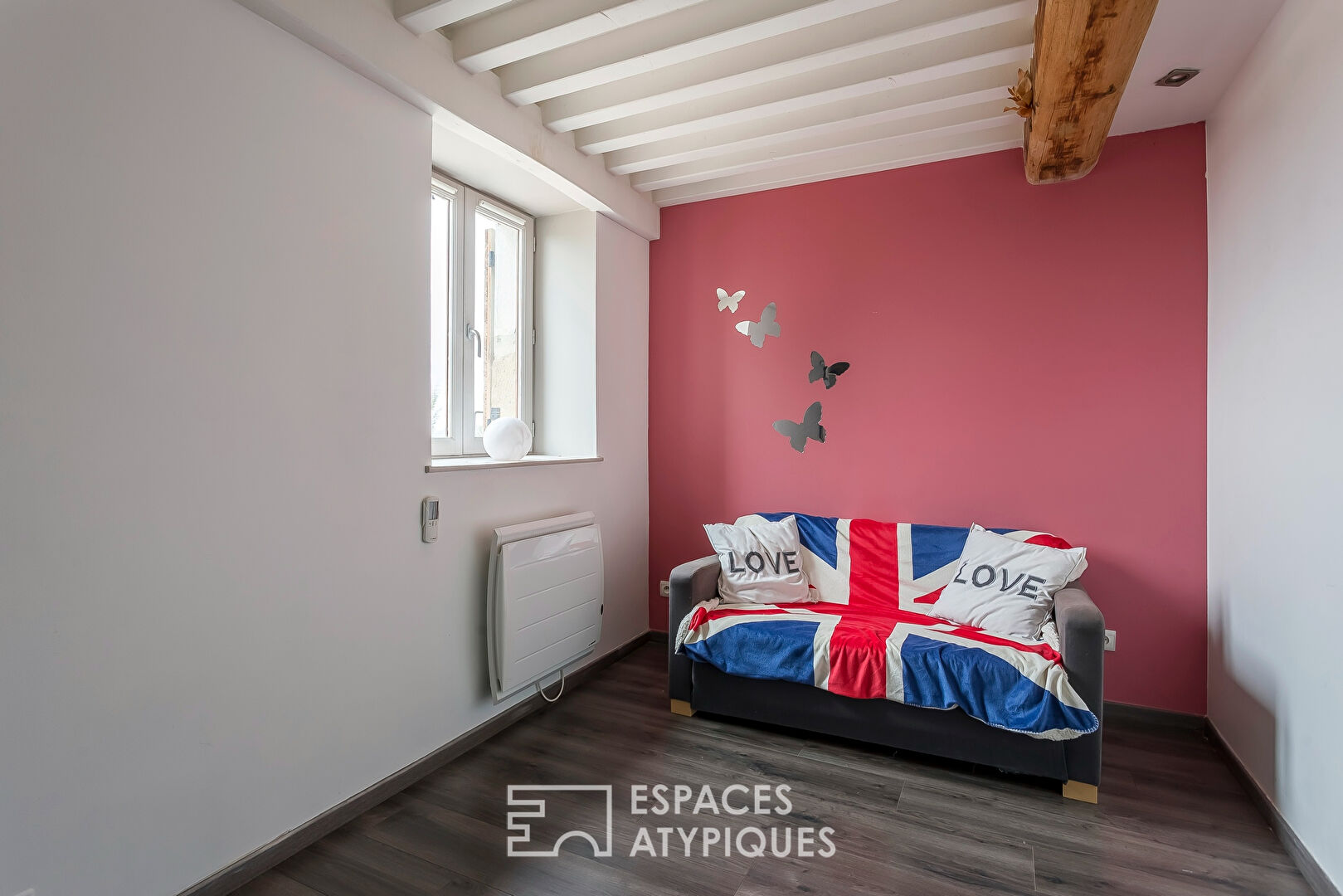 Charming townhouse with garage