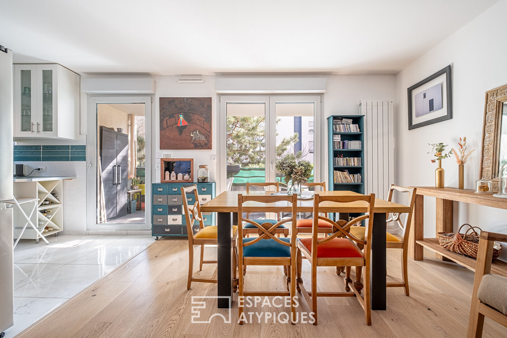Renovated apartment with terrace in the heart of the 9th