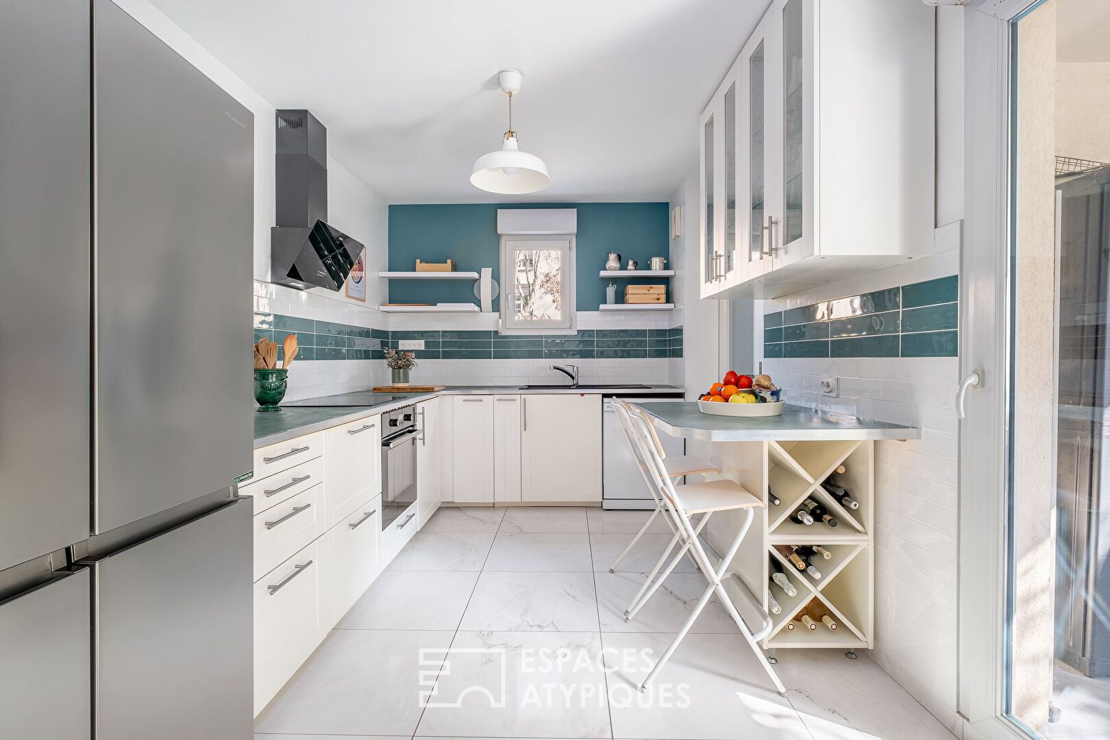 Renovated apartment with terrace in the heart of the 9th