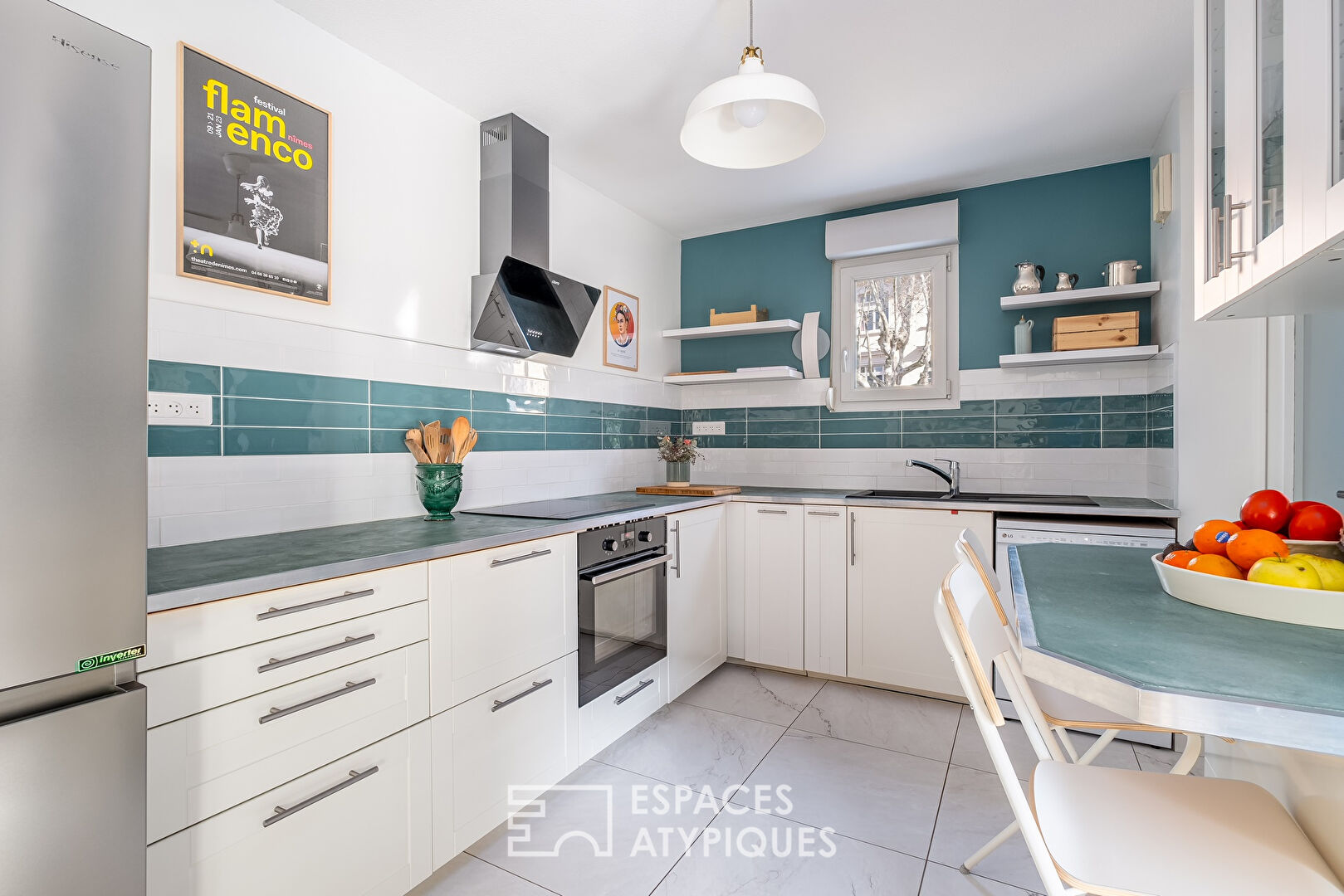 Renovated apartment with terrace in the heart of the 9th