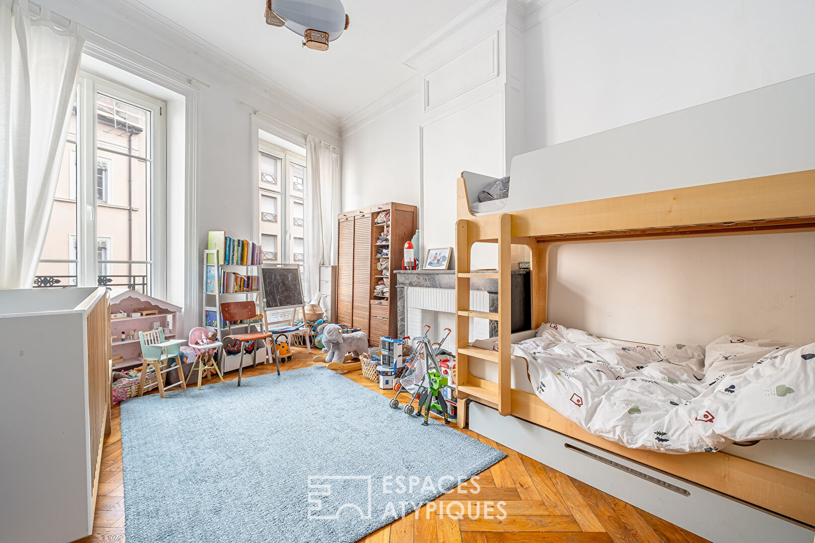 Renovated apartment in the heart of the 9th arrondissement