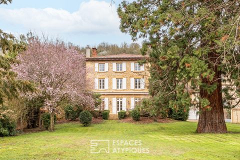 Maison bourgeoise entièrement rénovée au coeur du village