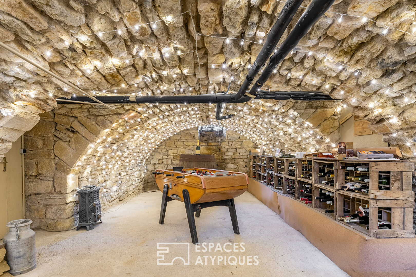 Former coaching inn completely renovated in the heart of the village