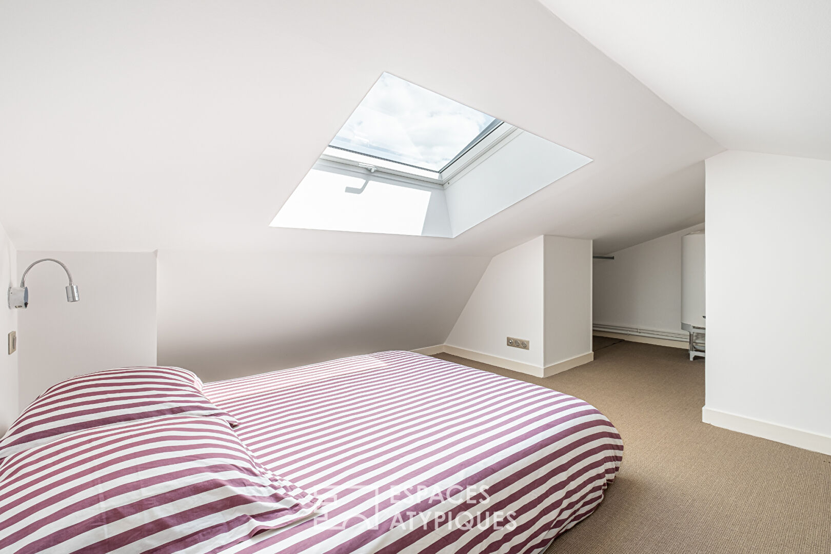 Magnificent apartment in a bourgeois building, Place Antonin Poncet