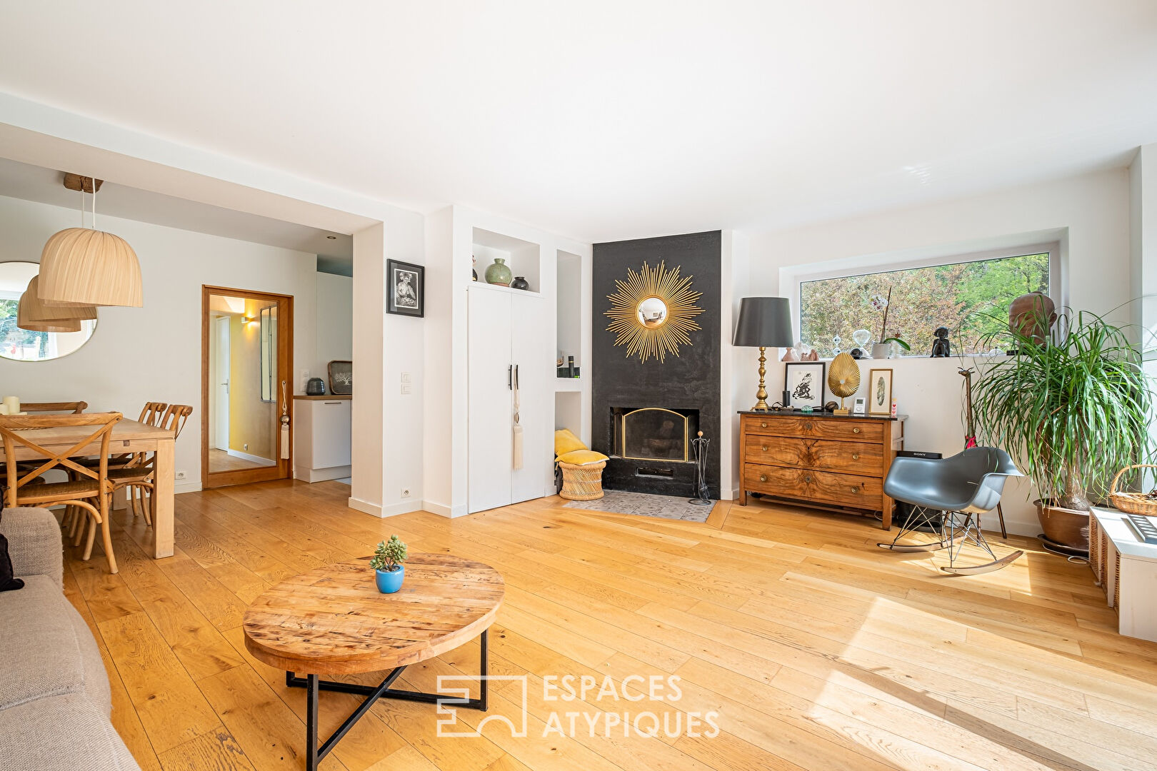 Maison avec piscine dans un écrin de verdure