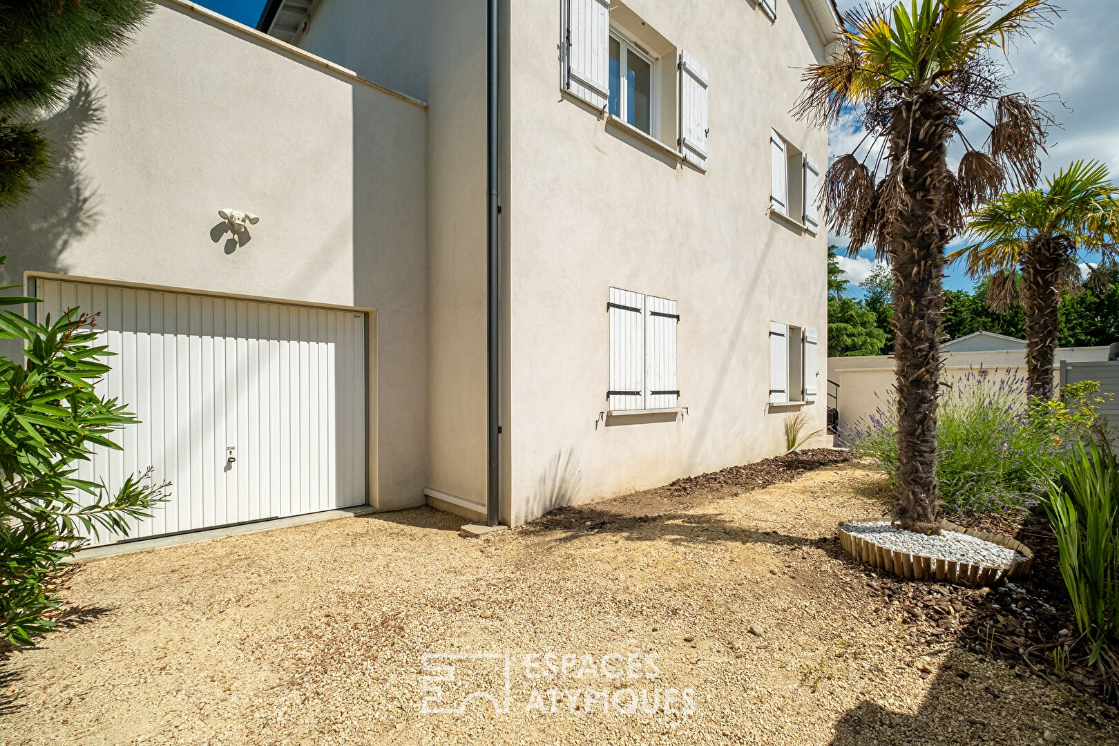 Appartement duplex avec jardin et terrasse