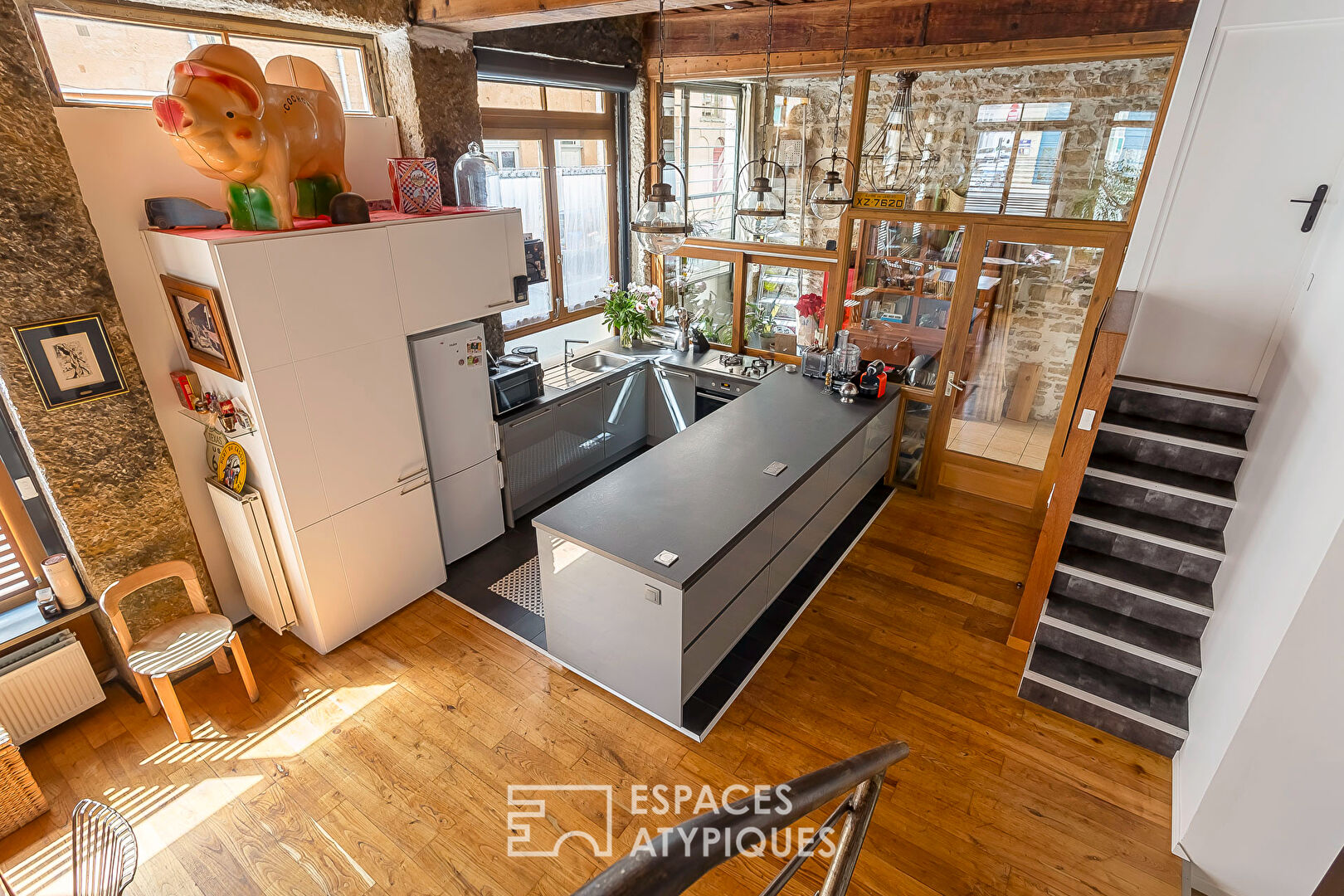 Family loft in the slopes of Croix-Rousse