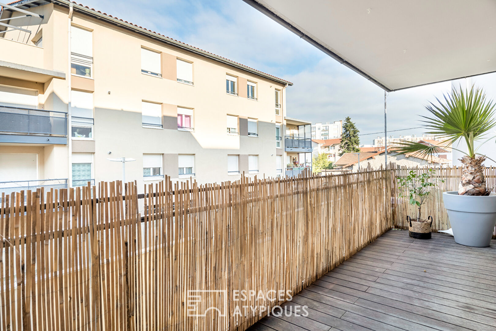 3 bedroom apartment with terrace