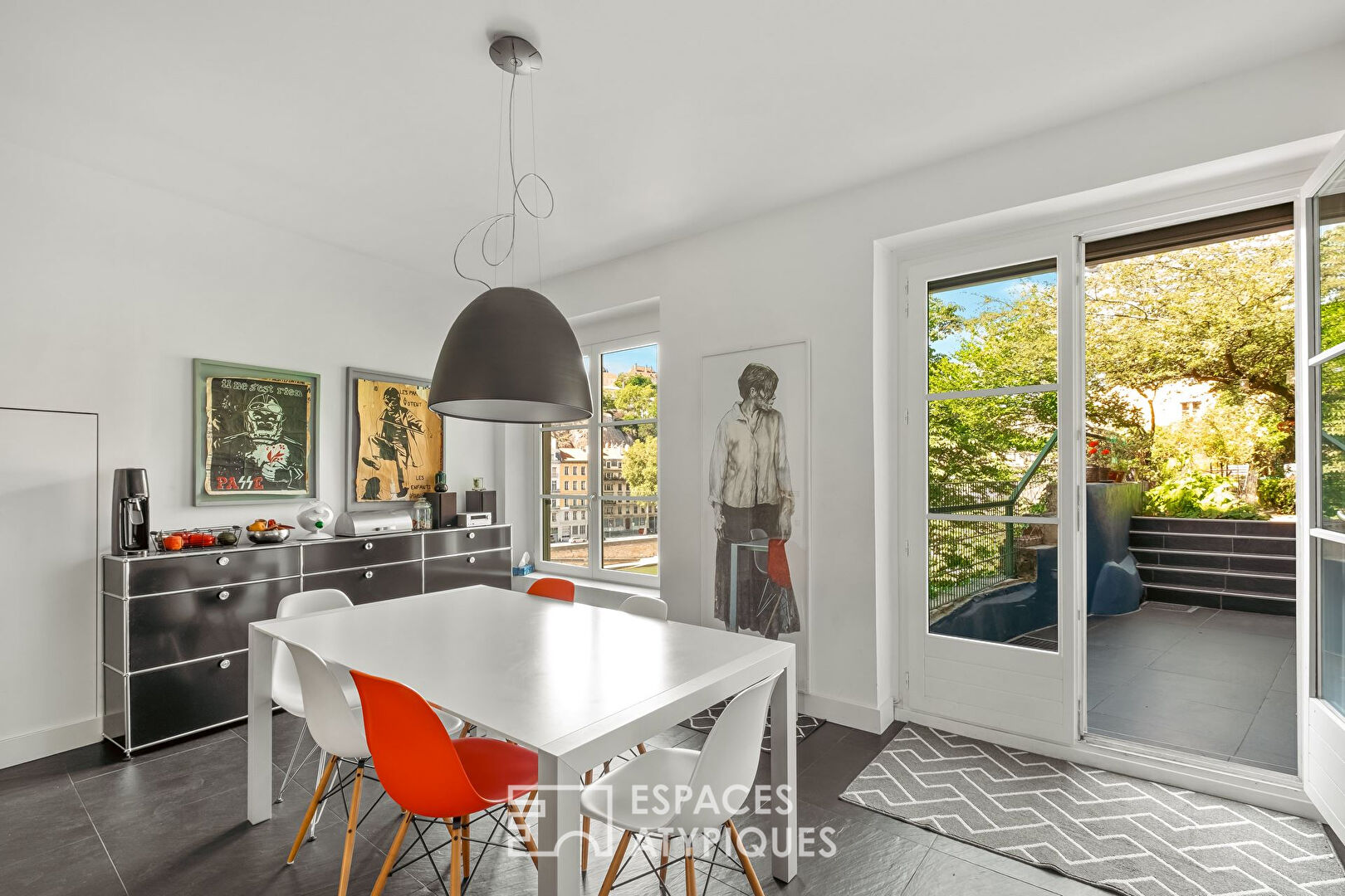 Appartement sur les quais de Saône avec jardin et garage
