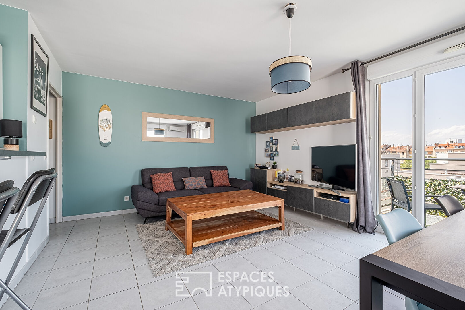 Appartement T3 en dernier étage avec terrasse et vue dégagée
