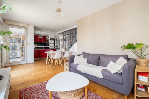 Duplex en ultime étage sur les berges du Rhône