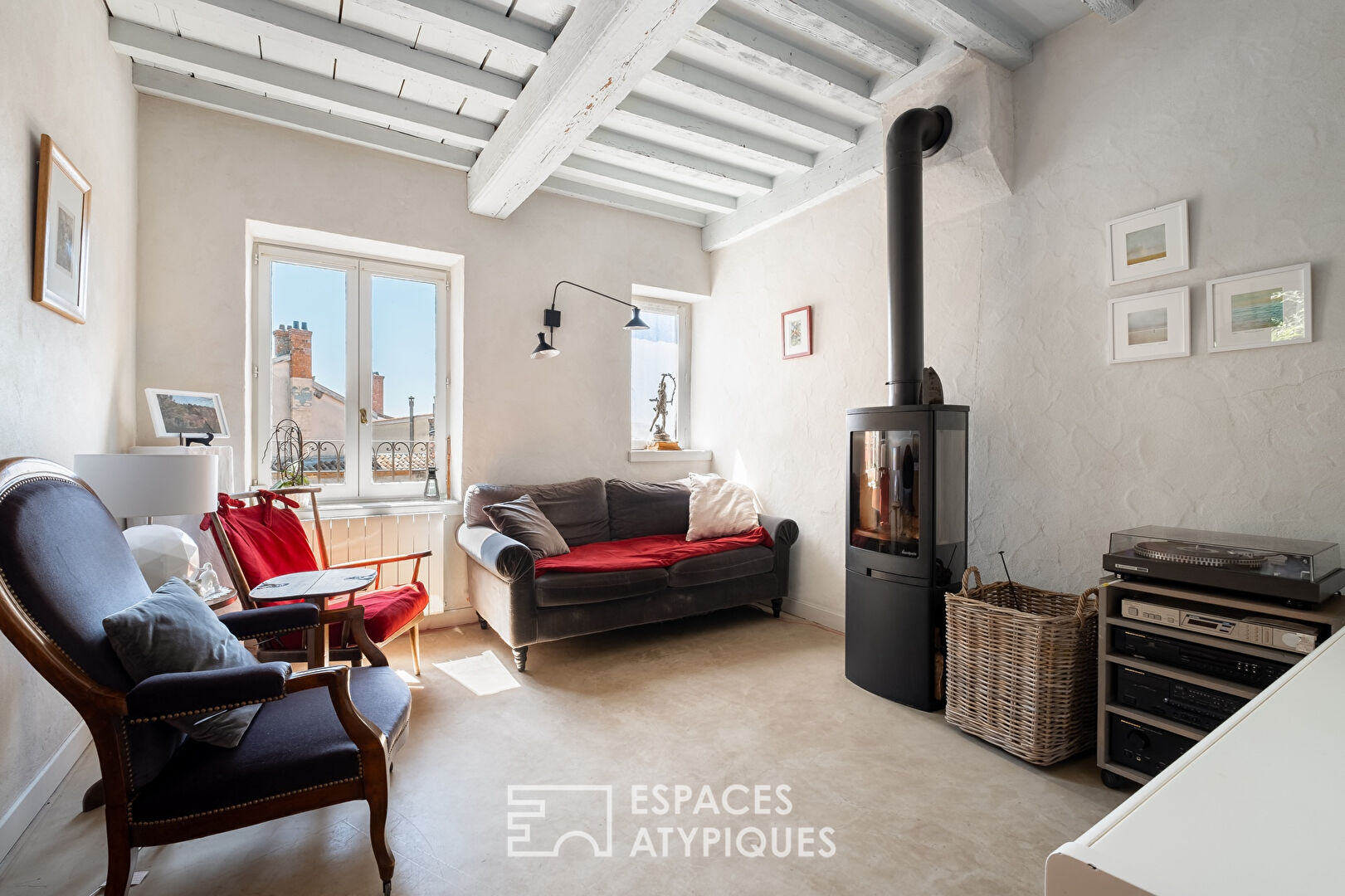 Bel ancien avec jardin, terrasse et vue dégagée au coeur du quartier Saint-Just