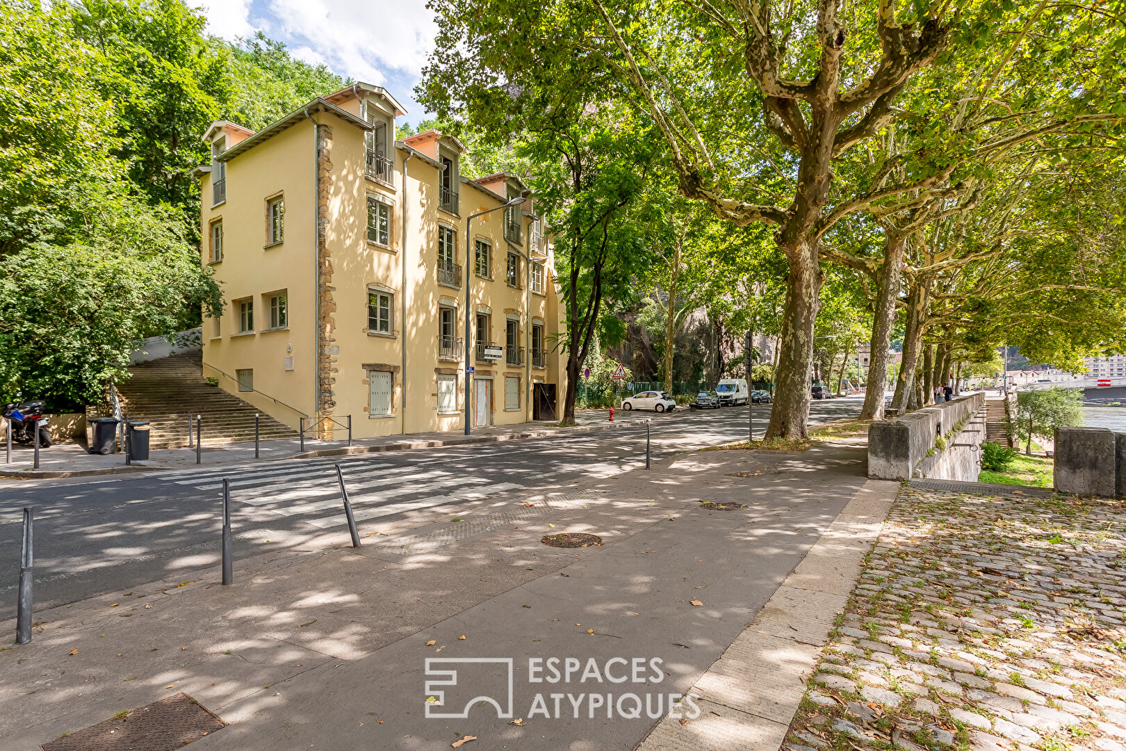 Appartement rénové au sein d’une bâtisse entièrement réhabilitée