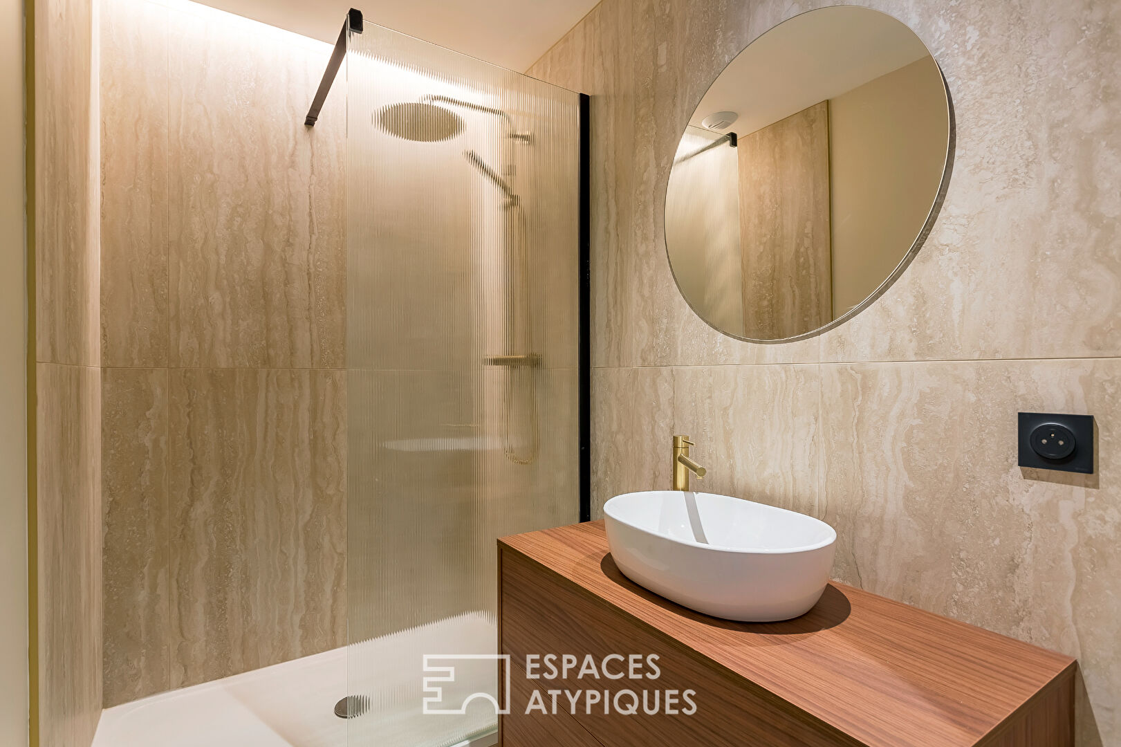 Appartement rénové avec vue sur la Saône