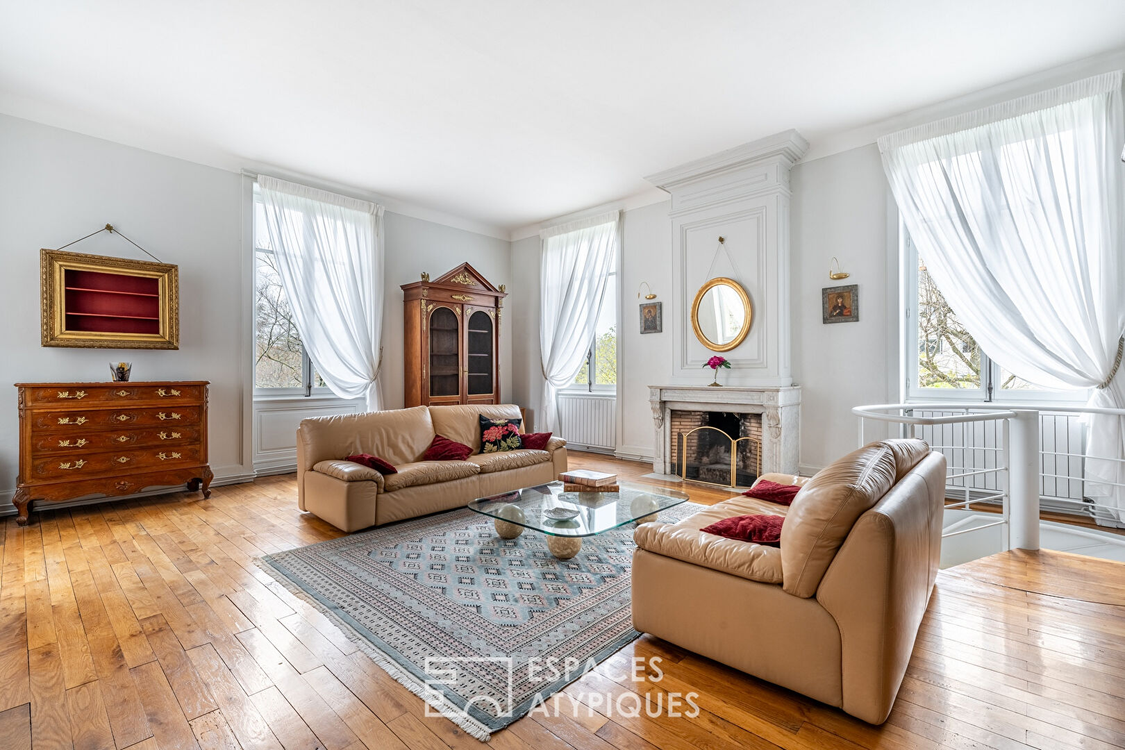 Beautiful old Duplex in a 19th century bourgeois residence