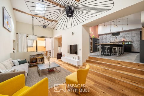 Characterful townhouse with contemporary renovation with garden and garage in the center of Saint-Romain-au-Mont d’Or